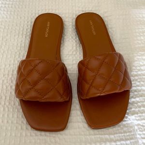Ann Taylor size 6 slide on sandal